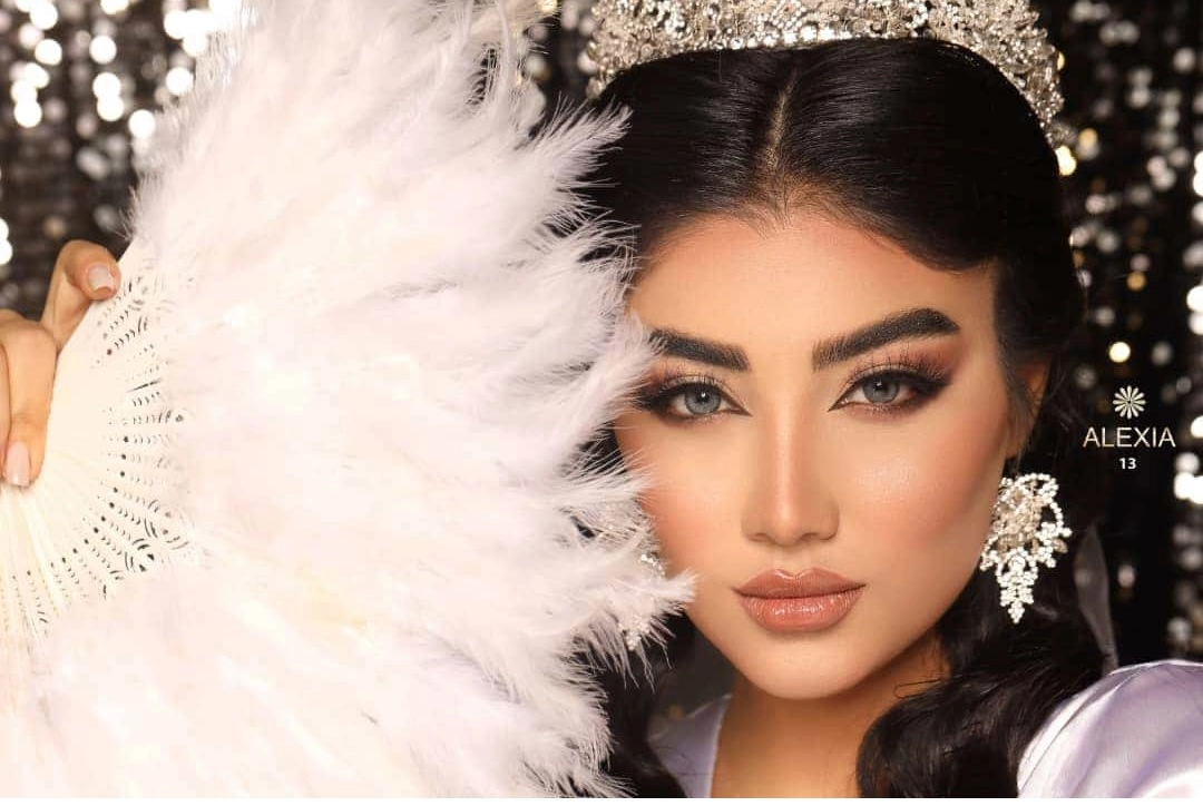 لنز چشم رنگی فصلی الکسیا، شماره 13